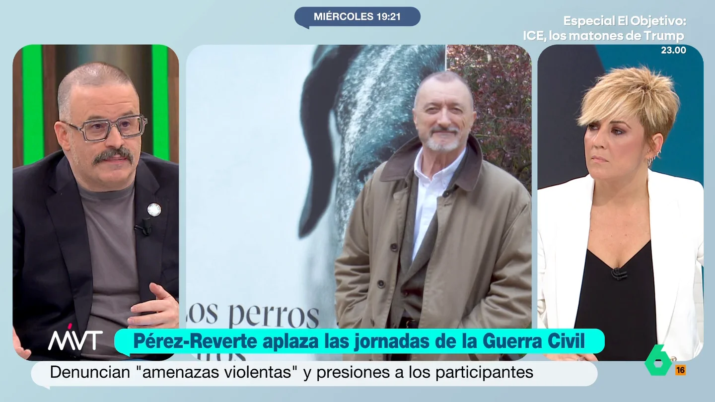 Edu Galán, después de que Pérez-Reverte suspenda las jornadas sobre la Guerra Civil: "Da armas a la derecha para el victimismo" El escritor ha suspendido este evento debido a que, como denuncia, las amenazas y las presiones a los asistentes. Estas jornadas, que iban a celebrar su 11ª edición, contaba entre sus moderadores con el colaborador de Más Vale Tarde.