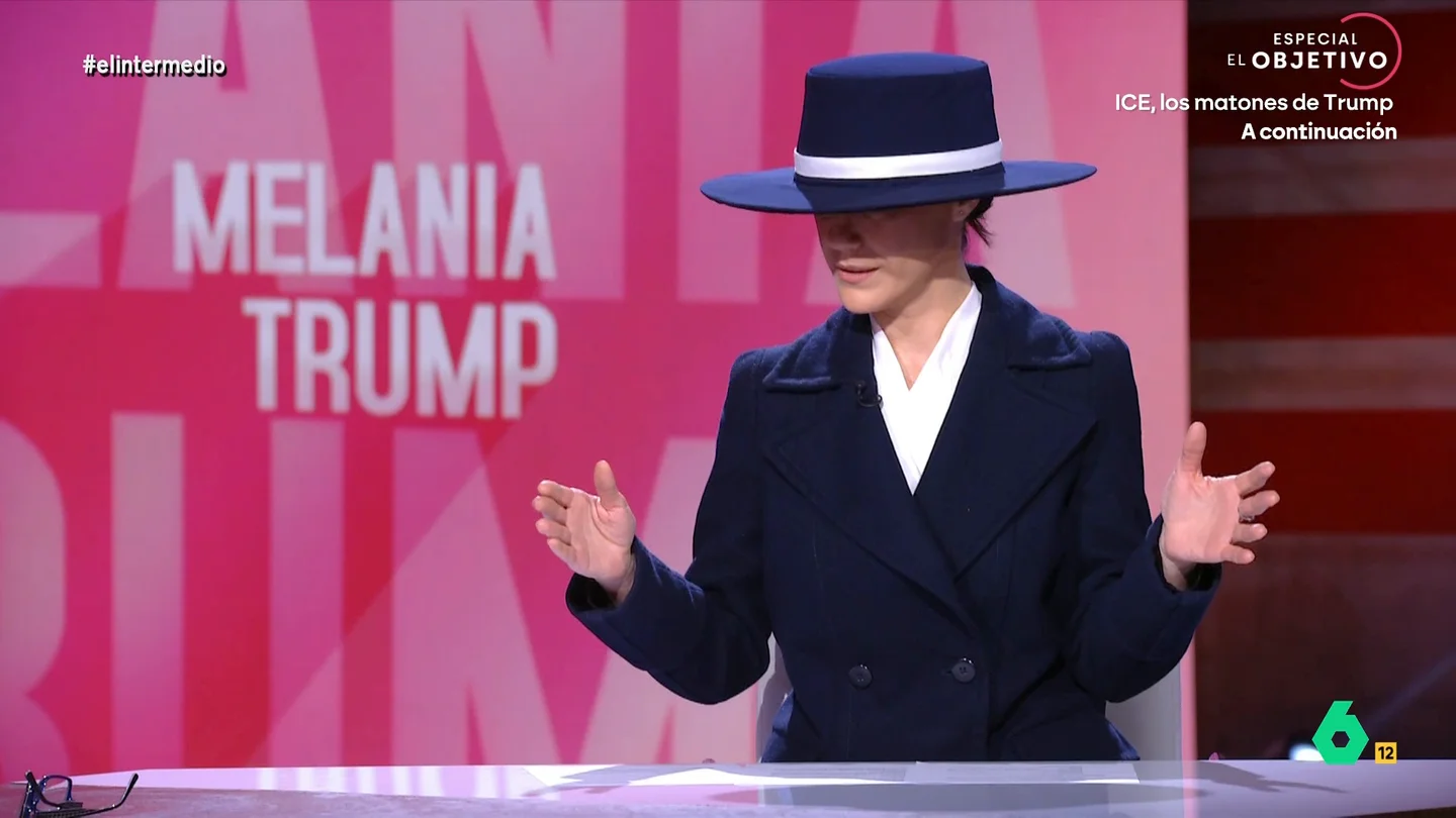 'Melania Trump', sobre su nueva faceta política: "Con suerte me dan el Nobel de la Paz y chincho a Donald" Cristina Gallego se convierte en Melania Trump para analizar su nueva faceta pacificadora, primero con las protestas contra el ICE en Minnesota y después con Ucrania o la familia Beckham como próximos conflictos por mediar.