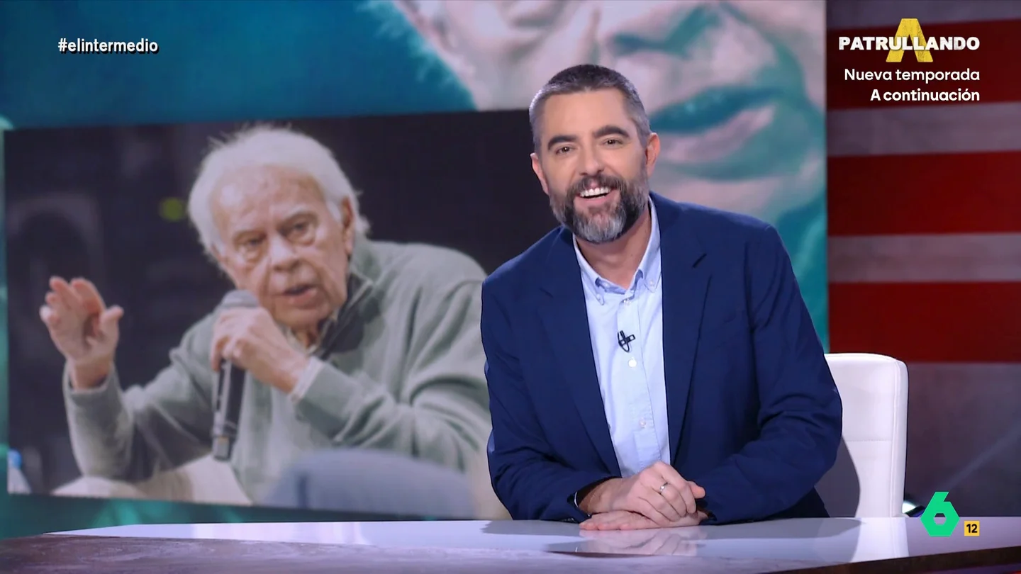 Dani Mateo, sobre Felipe González tras hablar de la regularización de migrantes: "El fue pionero, migró de la pana al yate" Dani Mateo, sobre Felipe González tras hablar de la regularización de migrantes: "El fue pionero, migró de la pana al yate"