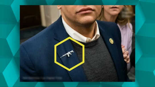 Chalecos, pines y balas: así se ha convertido el estilo 'MAGA' en un mensaje de poder Chalecos, pines y balas: así se ha convertido el estilo 'MAGA' en un mensaje de poder