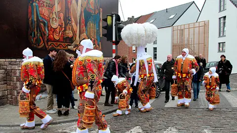 Gilles en el carnaval de Binche Gilles en el carnaval de Binche