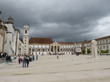 Universidad de Coimbra Universidad de Coimbra
