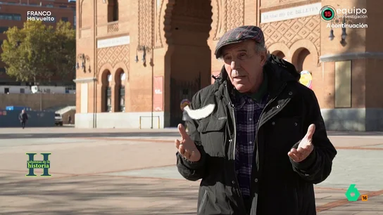 Blas Romero, 'Platanito', recuerda su pasado como torero durante el franquismo: "Era muy malo pero muy gracioso" Romero consiguió ponerse el traje de luces gracias a un popular 'talent show' de la época: la becerrada de los maletillas. Así, se convirtió en uno de los toreros más populares de a época.