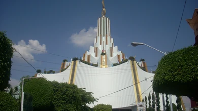 Templo central de La Luz del Mundo, en Guadalajara (México). Templo central de La Luz del Mundo, en Guadalajara (México).