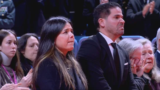 Imagen de Liliana y Fidel, hijos de Natividad en el funeral por las víctimas de Adamuz Imagen de Liliana y Fidel, hijos de Natividad en el funeral por las víctimas de Adamuz