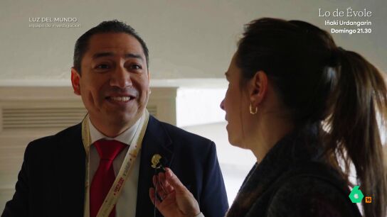 Equipo de Investigaci&oacute;n pregunta en un acto de la 'Luz del Mundo' en Madrid qu&eacute; opinan de la condena por abuso sexual a menores de su l&iacute;der, Naas&oacute;n Joaqu&iacute;n Garc&iacute;a. Las respuestas de los fieles, en este v&iacute;deo.