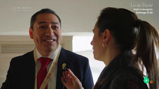 Un fiel de la 'Luz del Mundo' defiende a su líder a pesar de la condena por abuso de menores: "Las cosas de Dios no las vamos a juzgar" Equipo de Investigación pregunta en un acto de la 'Luz del Mundo' en Madrid qué opinan de la condena por abuso sexual a menores de su líder, Naasón Joaquín García. Las respuestas de los fieles, en este vídeo.