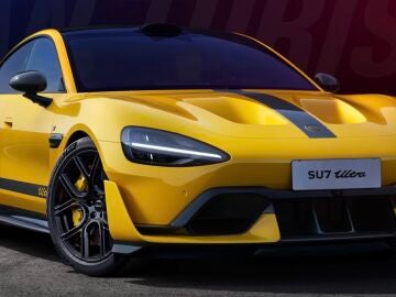 Ya hemos conducido el Xiaomi SU7 Ultra, y t&uacute; tambi&eacute;n puedes conducir sus m&aacute;s de 1.500 CV, aunque no de la forma que crees