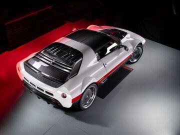 Resucita uno de los coches m&aacute;s llamativos de los 70, y lo hace con casi 500 CV de potencia