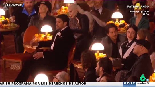 El divertido susto de Lady Gaga a Bad Bunny en los Premios Grammy Latinos 2026 El divertido susto de Lady Gaga a Bad Bunny en los Premios Grammy Latinos 2026