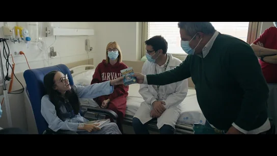 El emotivo reencuentro deJalis de la Serna con Lucía tras su trasplante de corazón: "Ahora tengo dos cumpleaños" El emotivo reencuentro deJalis de la Serna con Lucía tras su trasplante de corazón: "Ahora tengo dos cumpleaños"