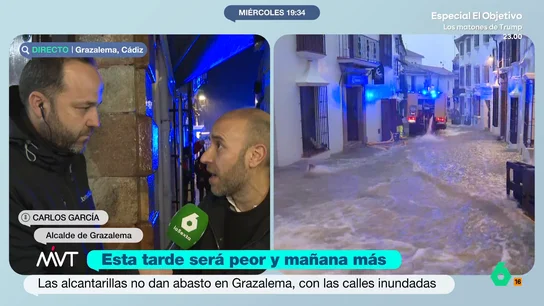 Carlos García, alcalde de Grazalema, expone que el subsuelo "ha colapsado" a causa de la borrasca Leonardo El regidor del municipio señala que esta mañana comenzaron a desalojar a los vecinos cuyas casas se encuentran en la zona baja del pueblo. Además, muchos grazalemeños han tenido que picar muros para facilitar la salida del agua de sus casas.