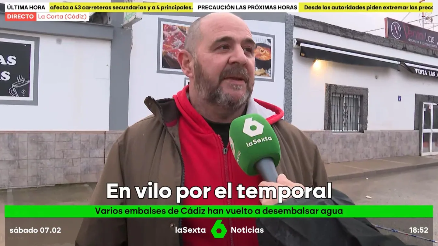 Miguel, vecino de La Corta, Cádiz; "He dormido en el coche con una preocupación máxima" Miguel, vecino de La Corta, Cádiz; "He dormido en el coche con una preocupación máxima"
