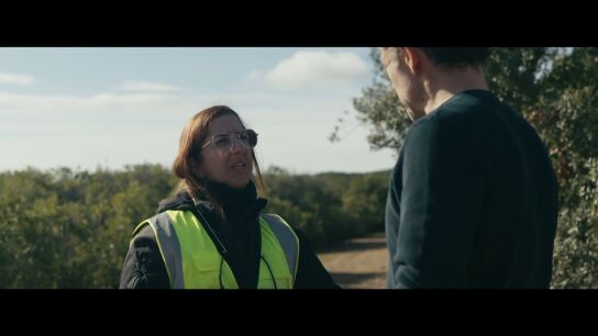 Una ojeadora de un famoso coto privado de caza: "Mi hermana es la primera mujer bandera que hay. Nunca ha habido una mujer, por lo que sea"