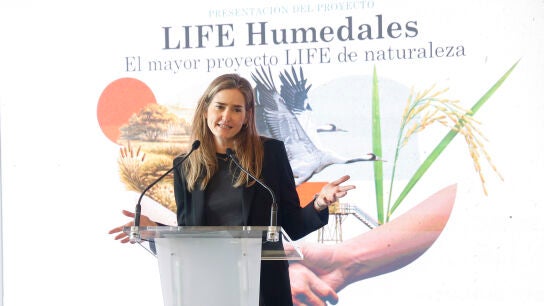 La vicepresidenta tercera del Gobierno y ministra para la Transici&oacute;n Ecol&oacute;gica y el Reto Demogr&aacute;fico, Sara Aagesen, durante un acto