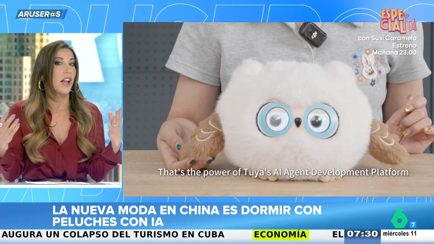 China combate la soledad con IA: el peluche de 250 euros que ya ha conquistado a 10 millones de personas China combate la soledad con IA: el peluche de 250 euros que ya ha conquistado a 10 millones de personas