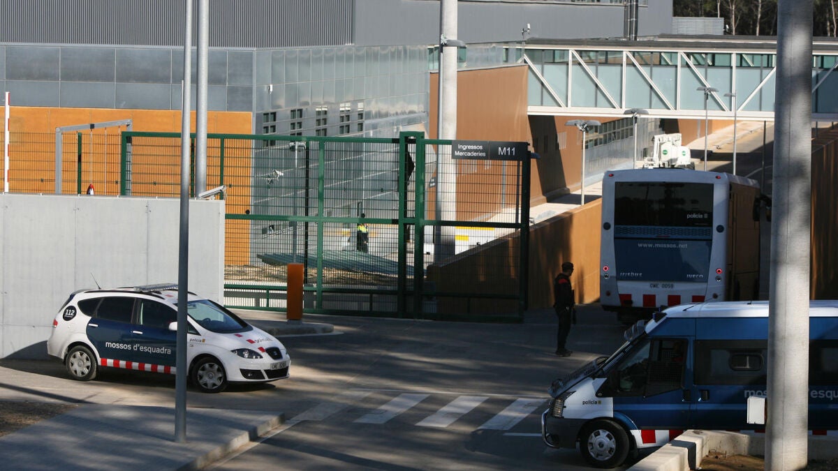 Detienen a un psicólogo de una cárcel de Tarragona por acoso sexual a compañeras del centro