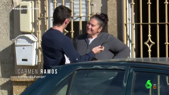 Así explica la tía de 'El Patrón' por qué tiene un Porsche Panamera: "Me dan tres pagas y mi marido cobra 504 euros" Así explica la tía de 'El Patrón' por qué tiene un Porsche Panamera: "Me dan tres pagas y mi marido cobra 504 euros"