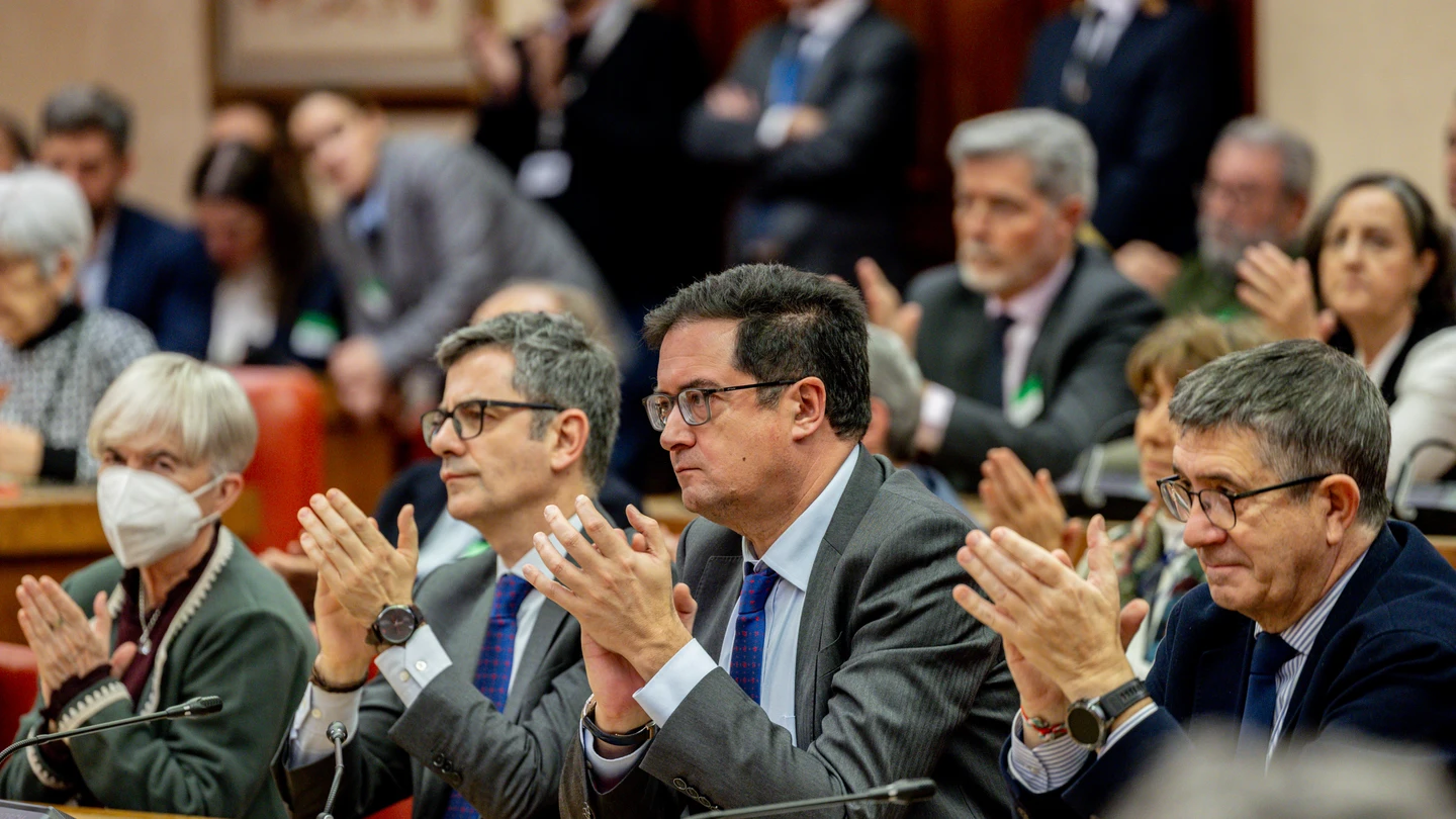 Félix Bolaños, Óscar López y Patxi López, durante la presentación de un libro Félix Bolaños, Óscar López y Patxi López, durante la presentación de un libro