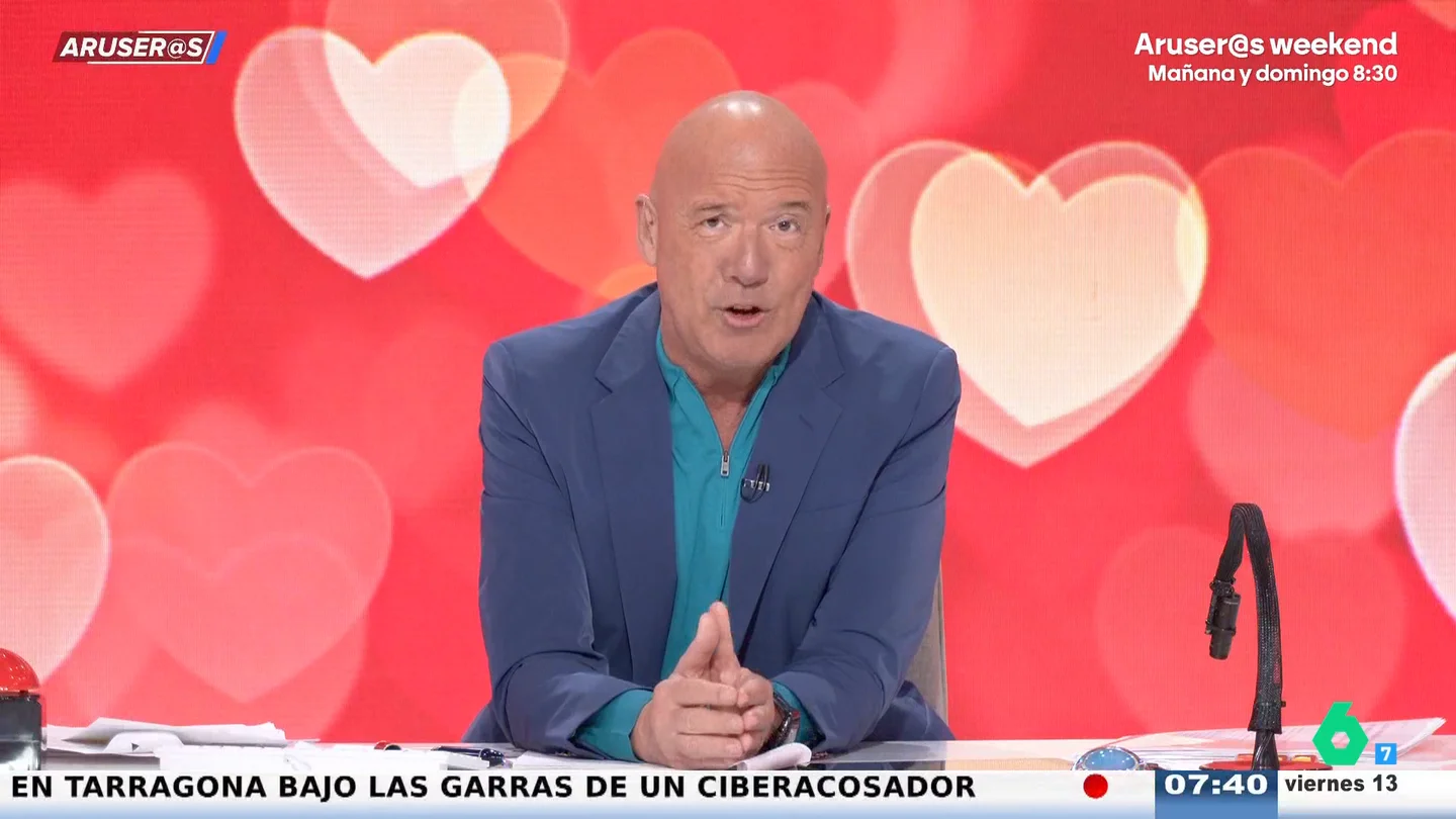 Alfonso Arús sobre el regalo de San Valentín de un espectador de Aruser@s: "Bien jugado" Alfonso Arús sobre el regalo de San Valentín de un espectador de Aruser@s: "Bien jugado"