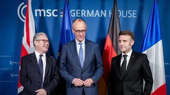 De izquierda a derecha: Keir Starmer, Friedrich Merz y Emmanuel Macron De izquierda a derecha: Keir Starmer, Friedrich Merz y Emmanuel Macron