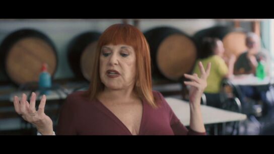 Loles Le&oacute;n defiende la labor social del entretenimiento: "Puede que por dentro est&eacute;s muriendo, pero sales a un escenario y se mean de la risa"