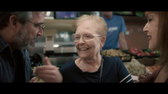 La broma de Jordi &Eacute;vole a una vecina de Loles Le&oacute;n: "&iquest;Le importa decir m&aacute;s 'Aqu&iacute; no hay quien viva', que es de la cadena que nos paga?"