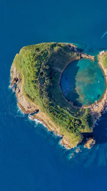 Islote de Vila Franca do Campo, en Azores Islote de Vila Franca do Campo, en Azores