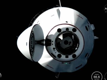 Nave de la misi&oacute;n Crew-12 llegando a la Estaci&oacute;n Espacial Internacional