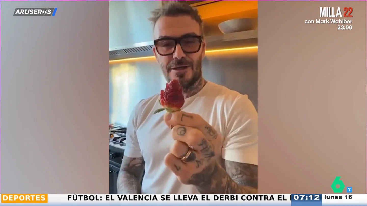 Las flores de fresa de David a Victoria Beckham al oso gigante de Messi a Antonela: así disfrutan los famosos de San Valentín De las fresas en flor de David a Victoria Beckham al oso gigante de Messi a Antonela: así disfrutan los famosos de San Valentín