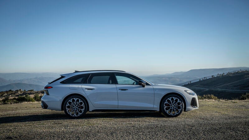 audi-avant_94.jpg?crop=3508,1973,x0,y0&w