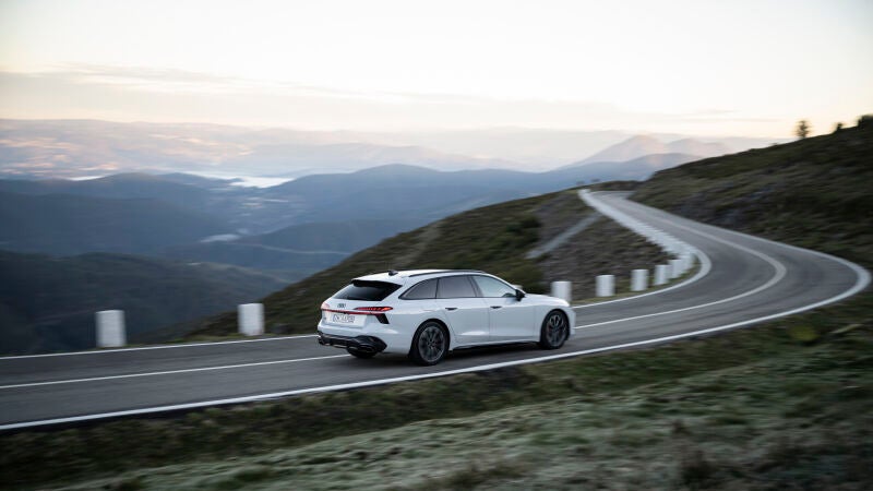 audi-avant_94.jpg?crop=3508,1973,x0,y0&w