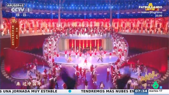Así ha sido el espectacular despliegue técnico y artístico de la gala china para celebrar el Año del Caballo de Fuego Así ha sido el espectacular despliegue técnico y artístico de la gala china para celebrar el Año del Caballo de Fuego