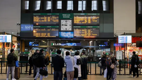 Renfe retoma servicio de alta velocidad entre Madrid y Andalucía Renfe retoma servicio de alta velocidad entre Madrid y Andalucía