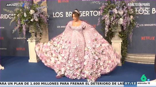 Alfonso Arús, del vestido de Mar Flores en la fiesta de los Bridgerton en Madrid: "Es el típico de las Campanadas, parece la Pedroche" Alfonso Arús, del vestido de Mar Flores en la fiesta de los Bridgerton en Madrid: "Es el típico de las Campanadas, parece la Pedroche"