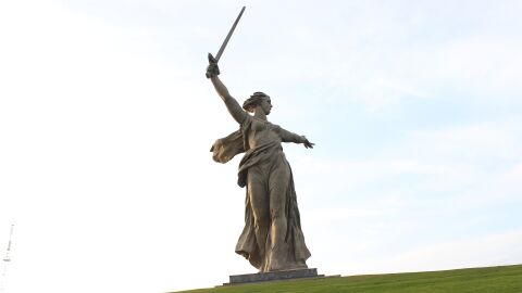 Estatua de la Madre Patria