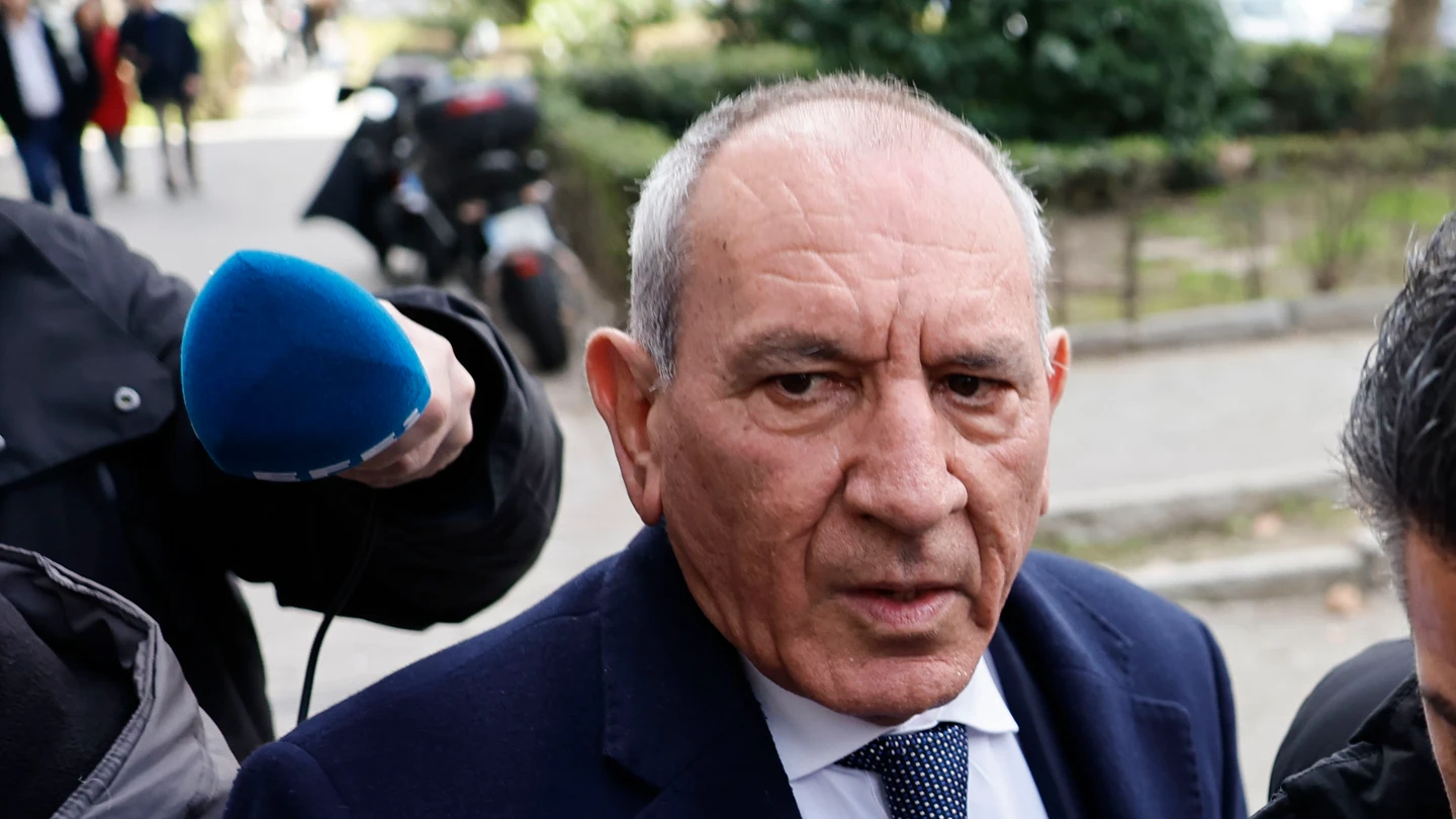 El número dos de la Policía Nacional José Ángel González, denunciado por agresión sexual, a su llegada a su domicilio El número dos de la Policía Nacional José Ángel González, denunciado por agresión sexual, a su llegada a su domicilio