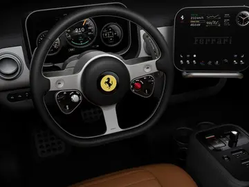 Es el señor que decidió cómo usamos el móvil hoy en día, y ahora va a cambiar los coches para siempre, de la mano de Ferrari Es el señor que decidió cómo usamos el móvil hoy en día, y ahora va a cambiar los coches para siempre, de la mano de Ferrari