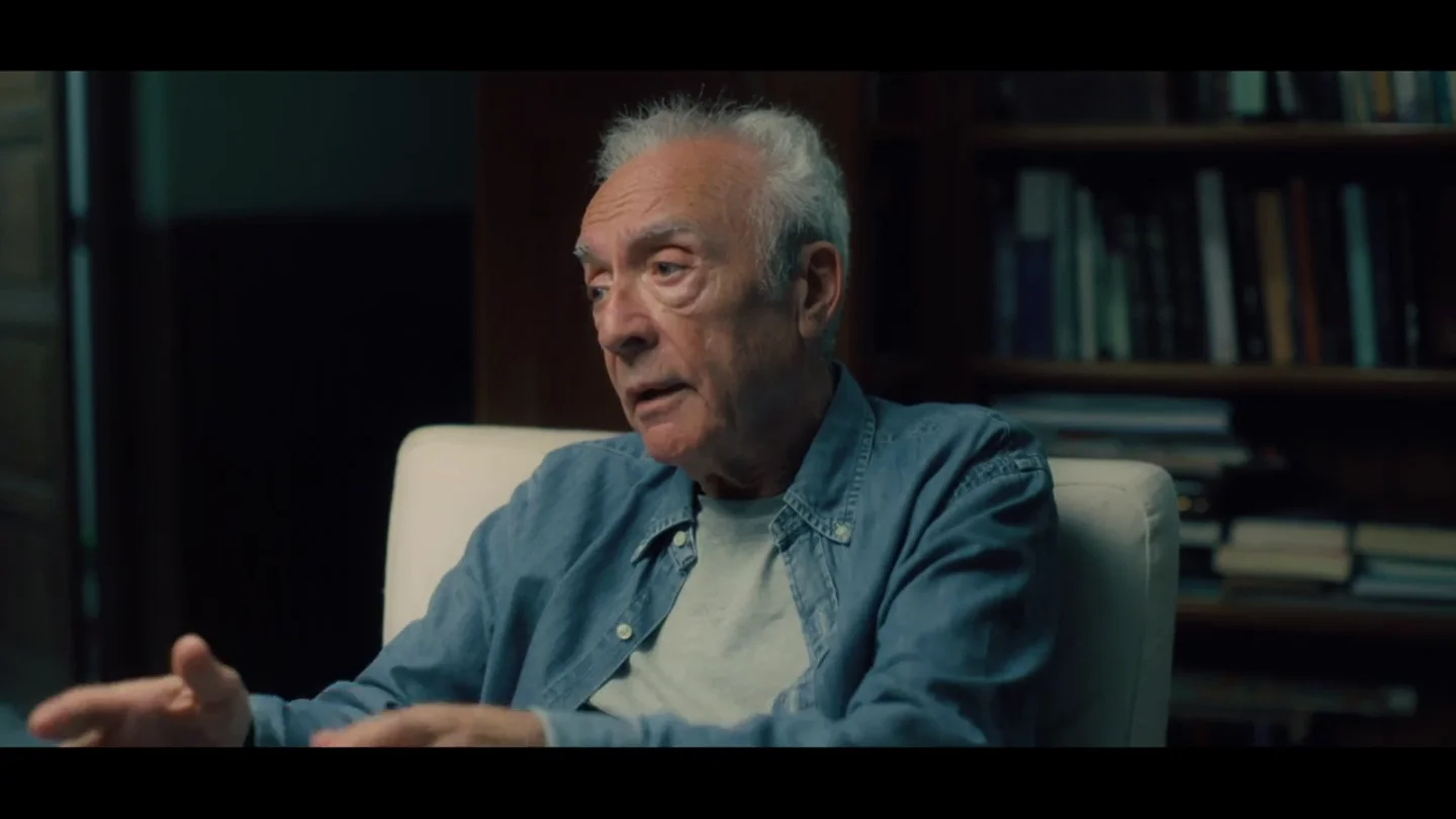 Juan José Millás, sobre la "gran mentira" que nos están colando: "Tú y yo caemos en una isla desierta y en 5 años tú te has hecho con toda la isla" Juan José Millás, sobre la "gran mentira" que nos están colando: "Tú y yo caemos en una isla desierta y en 5 años tú te has hecho con toda la isla"