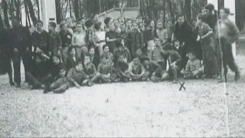 Identifican a 56 exiliados españoles de la Guerra Civil que murieron en el campo de refugiados de Grenoble Identifican a 56 exiliados españoles de la Guerra Civil que murieron en el campo de refugiados de Grenoble