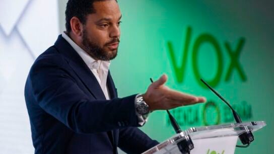 El secretario general de VOX, Ignacio Garriga, ha detallado el marco de las negociaciones con el PP