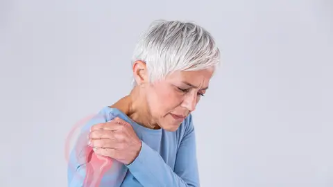 Mujer con dolor crónico Mujer con dolor crónico
