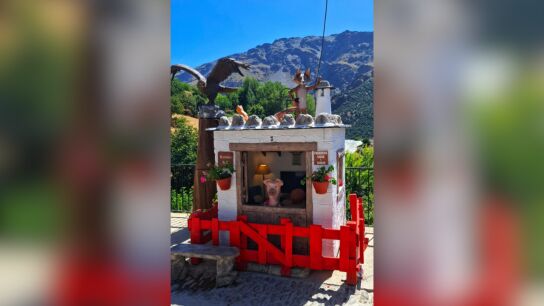 Una de las casas de "Los Tres Cerditos" de Trev&eacute;lez