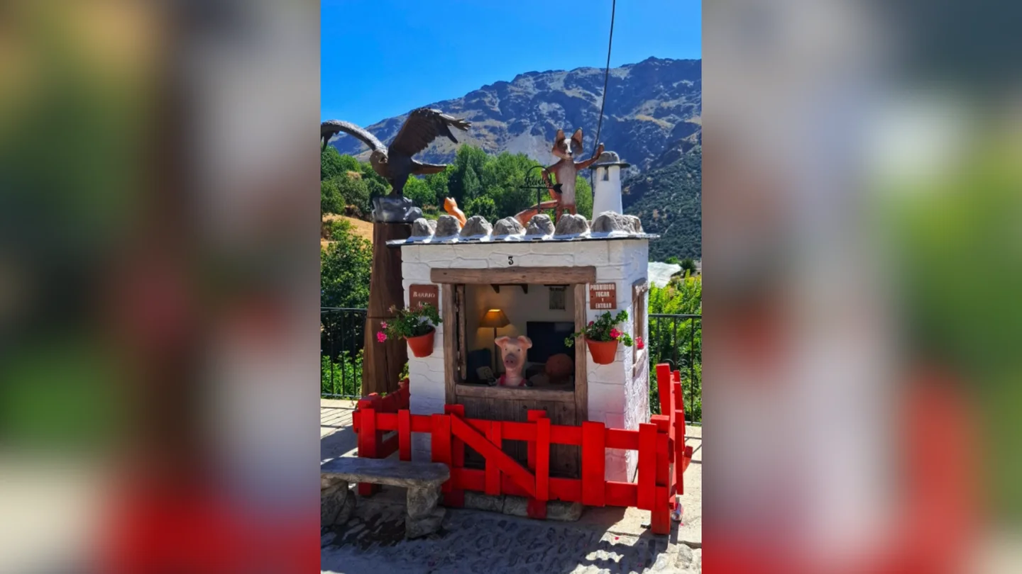 Una de las casas de "Los Tres Cerditos" de Trevélez Una de las casas de "Los Tres Cerditos" de Trevélez