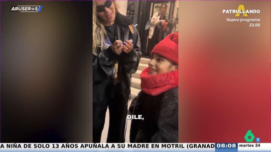 Alfonso Ar&uacute;s, del v&iacute;deo de Karol G con una ni&ntilde;a en Mil&aacute;n: "Igual tiene otra cara, pero la que da es muy simp&aacute;tica"