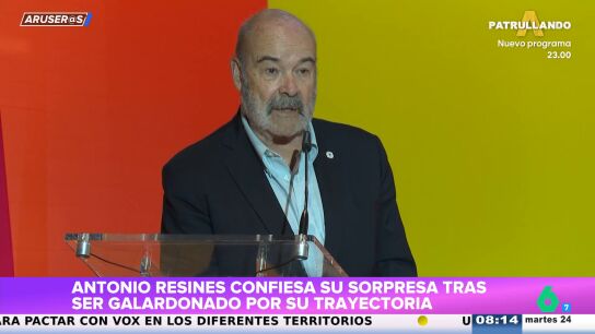 Antonio Resines, sorprendido al recibir el Premio 'Toda una vida' de la Uni&oacute;n de Actores: "A m&iacute; me llaman para entregarlos, no para d&aacute;rmelos"