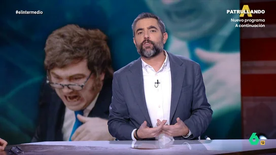 Dani Mateo analiza el discurso de inauguración del año legislativo de Milei: "Menos 'árbitro cabrón' ha gritado de todo" El presidente argentino no ha dudado en recurrir a numerosos insultos para dirigirse a la oposición de su partido. Además, tampoco se ha olvidado de utilizar su frase más célebre para poner fin a su discurso: "¡Viva la libertad, carajo!".