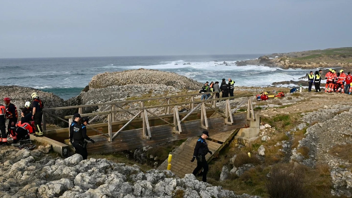 Tragedia en Santander: cuatro muertos al hundirse una pasarela en El Bocal Tragedia en Santander: cuatro muertos al hundirse una pasarela en El Bocal