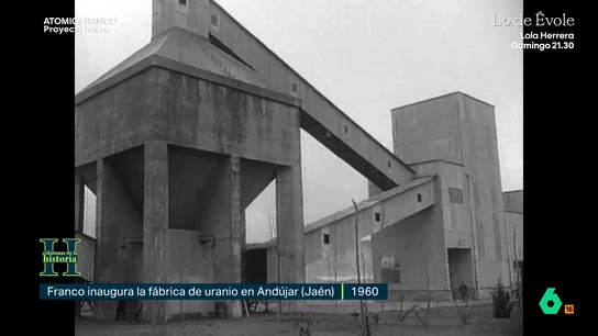 Cáncer del uranio en Andújar y un escape radioactivo en Madrid: la 'cara B' del avance nuclear que Franco quiso esconder En este municipio de Jaén se inauguró una fábrica de uranio en la que sus trabajadores manipulaban este elemento sin las mínimas medidas de seguridad. Esto provocó que muchos de sus trabajadores fallecieran de cáncer en los años 70.