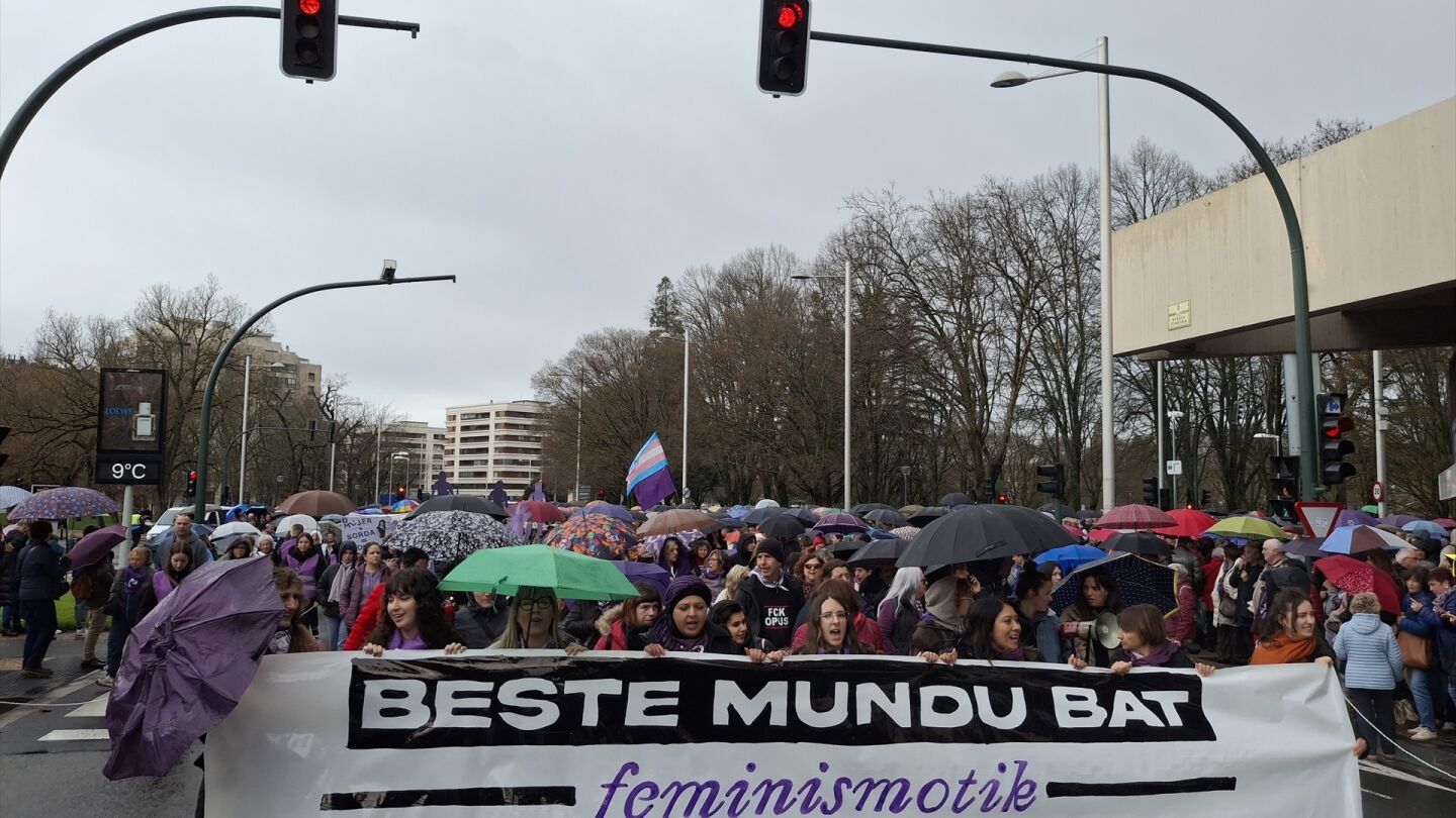 Manifestación por el 8M en Pamplona.